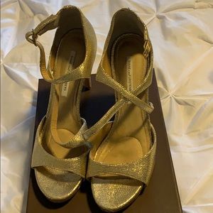 Diane vonFurstenberg Gold Strappy Sandals sz 8.5
